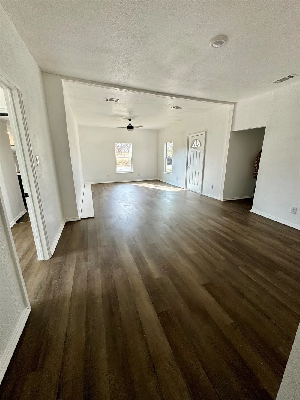 400 S 4th Street Bonham, TX 75418