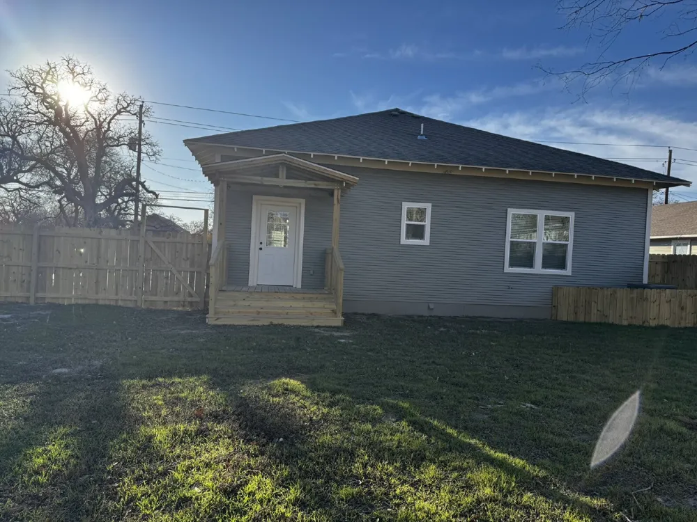 939 W Frey Street Stephenville, TX 76401