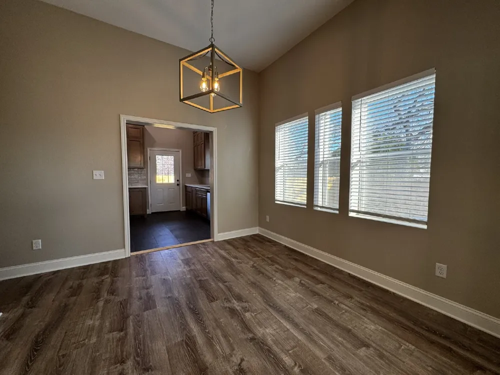 939 W Frey Street Stephenville, TX 76401