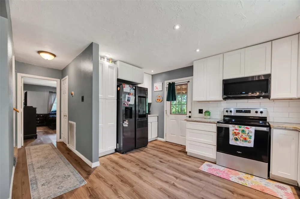 16 Magnolia Road Woodbranch, TX 77357