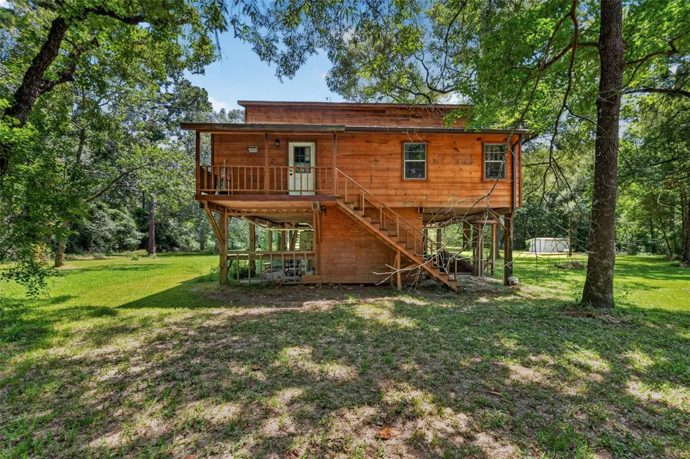16 Magnolia Road Woodbranch, TX 77357