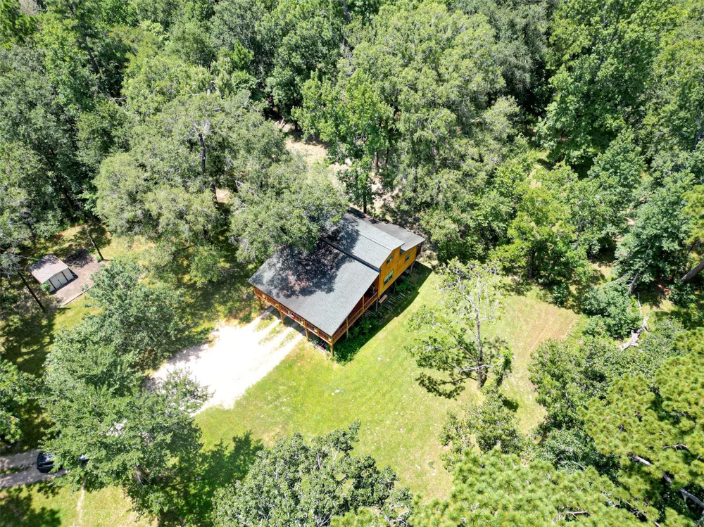 16 Magnolia Road Woodbranch, TX 77357