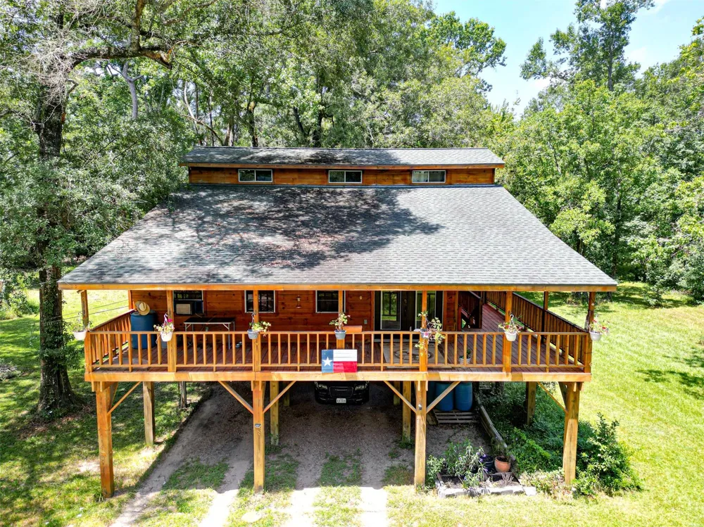 16 Magnolia Road Woodbranch, TX 77357