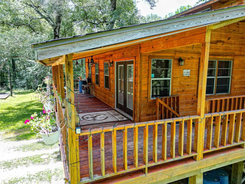 16 Magnolia Road Woodbranch, TX 77357