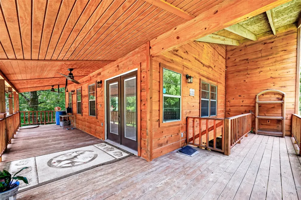 16 Magnolia Road Woodbranch, TX 77357