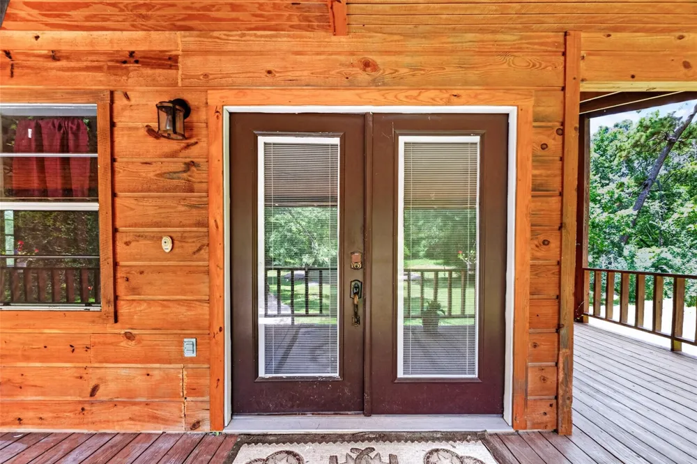 16 Magnolia Road Woodbranch, TX 77357
