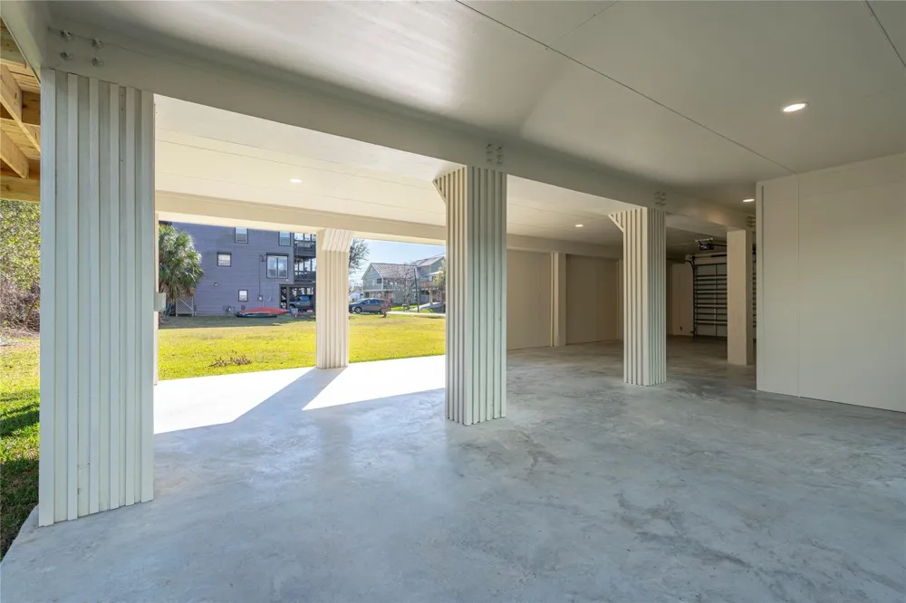 701 Pine Road Road Clear Lake Shores, TX 77565