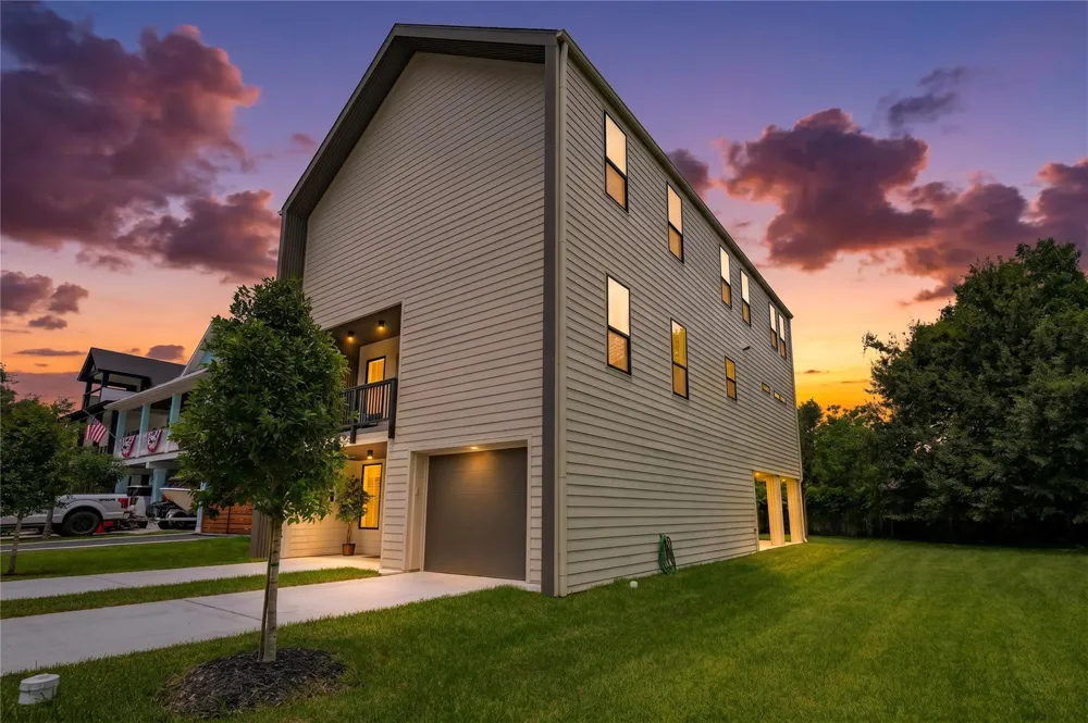 701 Pine Road Road Clear Lake Shores, TX 77565