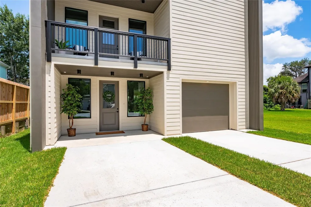 701 Pine Road Road Clear Lake Shores, TX 77565