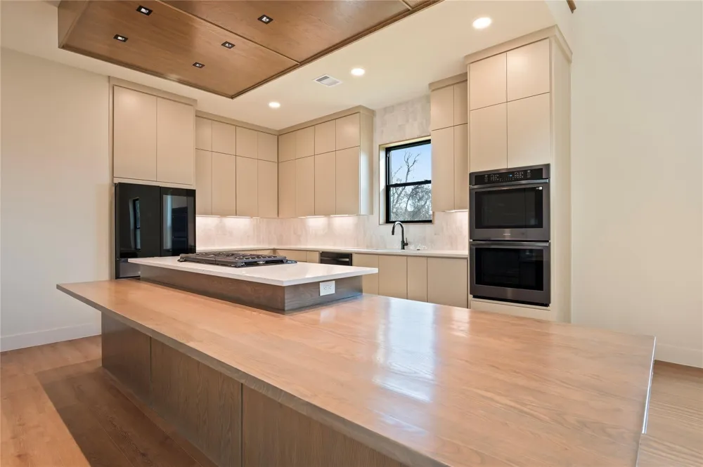 701 Pine Road Road Clear Lake Shores, TX 77565