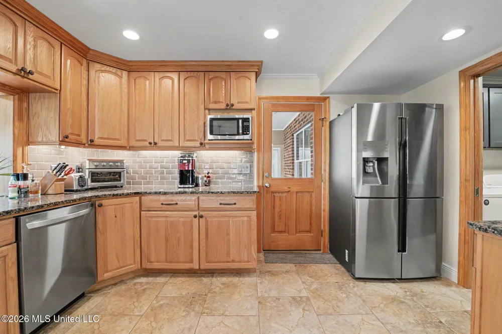 8324 Maunalani Place Diamondhead, MS 39525