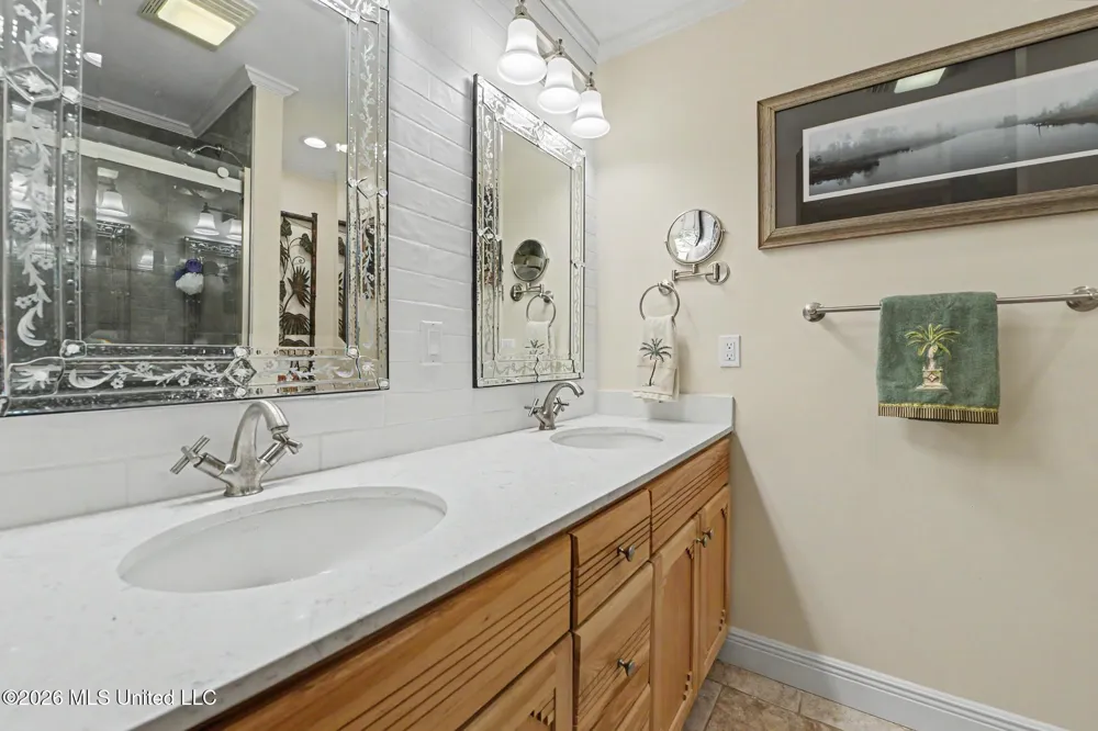 8324 Maunalani Place Diamondhead, MS 39525