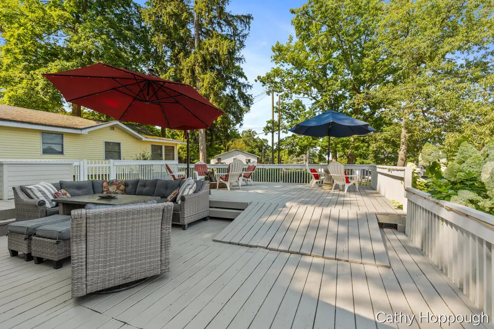 2621 Lansing Street Crystal, MI 48818