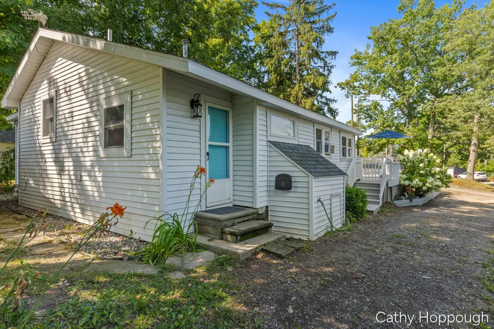 2621 Lansing Street Crystal, MI 48818