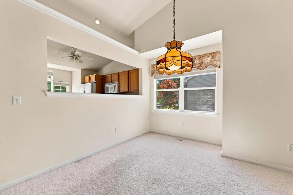 1364 Tanager Lane Kalamazoo, MI 49009