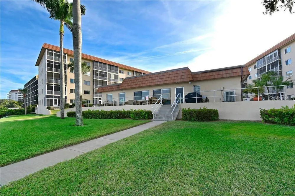1650 1ST AVENUE W #408B Bradenton, FL 34205
