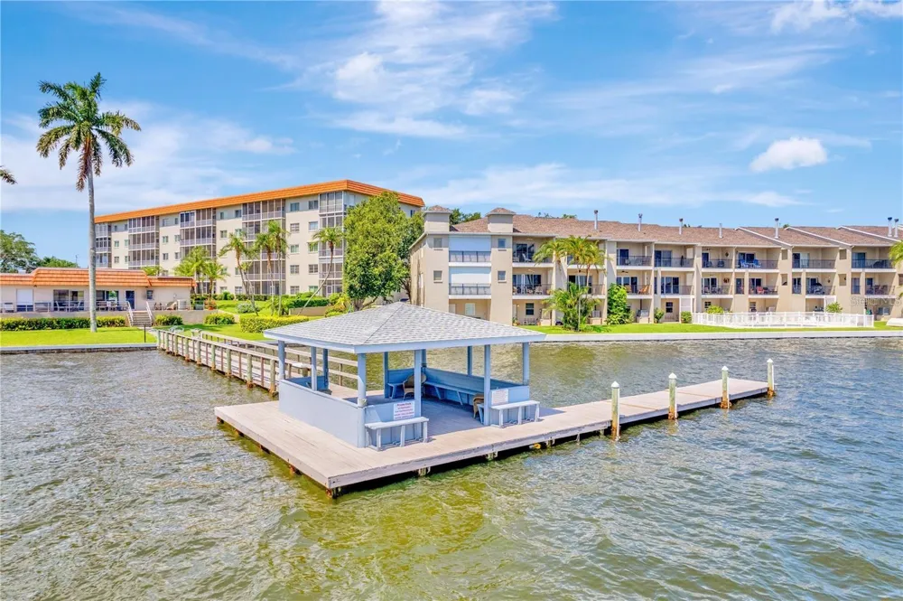 1650 1ST AVENUE W #408B Bradenton, FL 34205