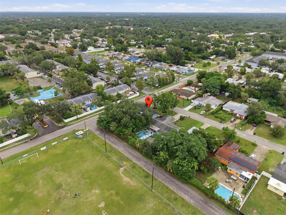9242 52ND STREET Tampa, FL 33617