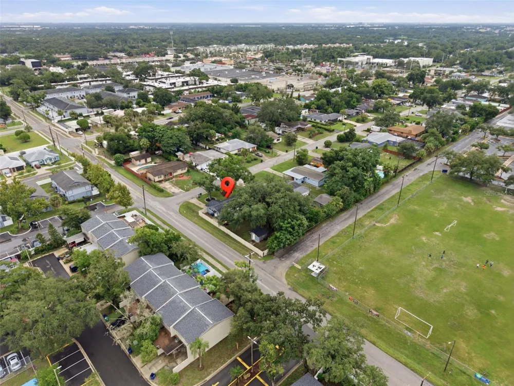 9242 52ND STREET Tampa, FL 33617