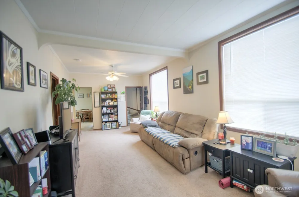 664 NW New York Avenue Chehalis, WA 98532