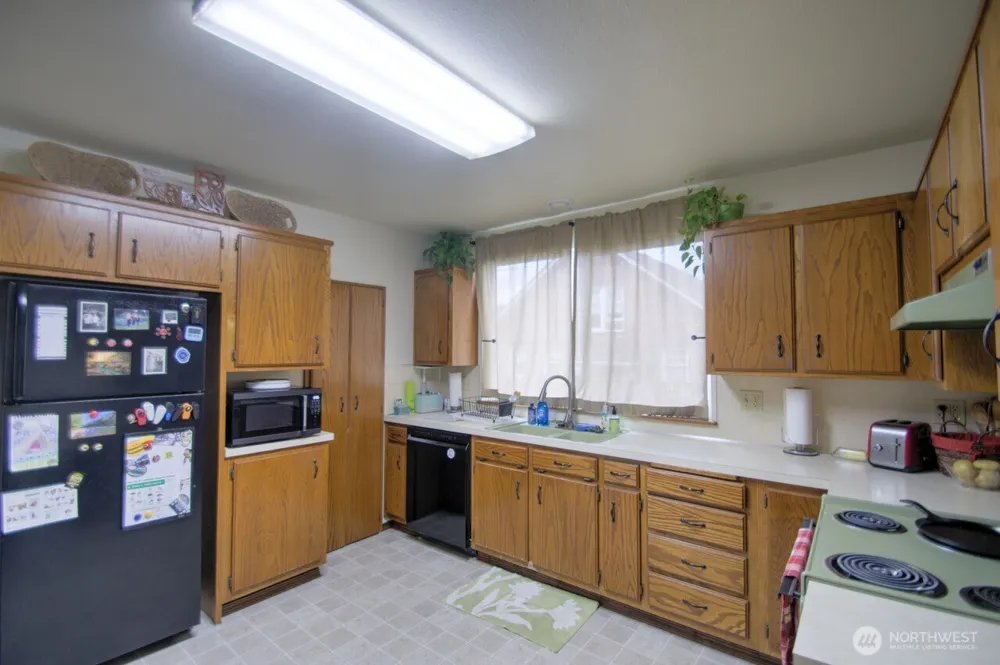 664 NW New York Avenue Chehalis, WA 98532