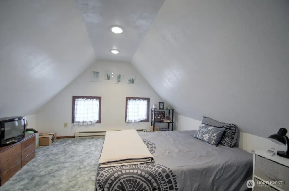 664 NW New York Avenue Chehalis, WA 98532