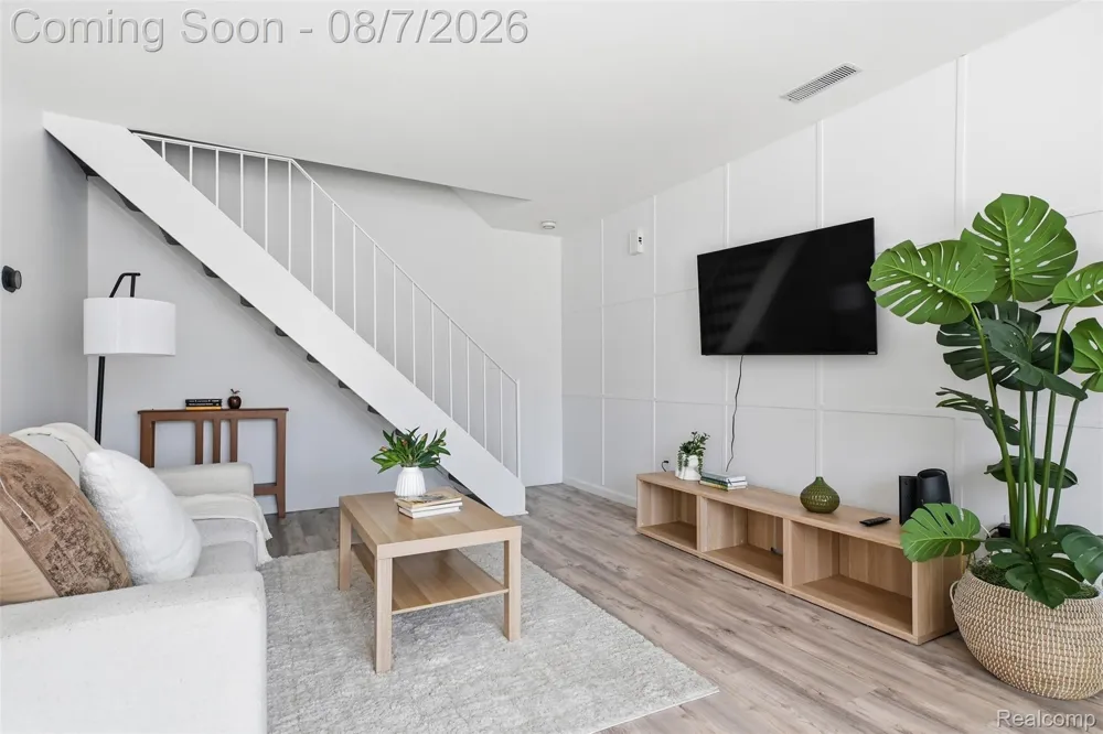 39625 Village Wood Lane Novi City, MI 48375
