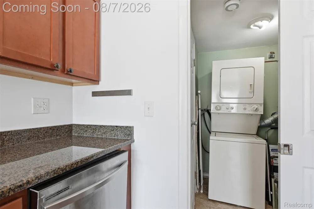 39625 Village Wood Lane Novi City, MI 48375