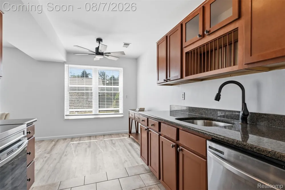 39625 Village Wood Lane Novi City, MI 48375