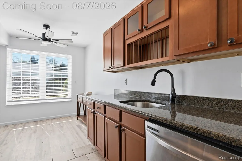 39625 Village Wood Lane Novi City, MI 48375