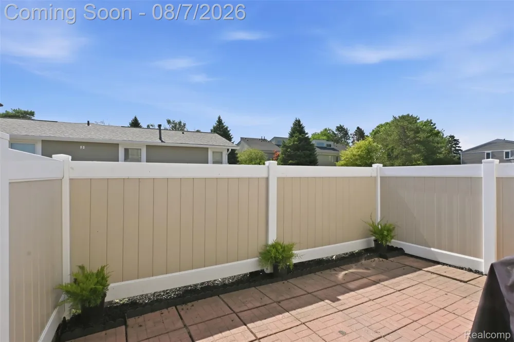 39625 Village Wood Lane Novi City, MI 48375