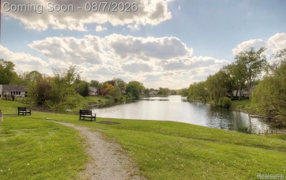 39625 Village Wood Lane Novi City, MI 48375