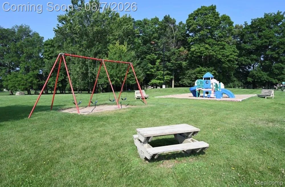 39625 Village Wood Lane Novi City, MI 48375