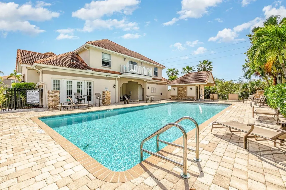 1800 Kole Place #103 Melbourne, FL 32935