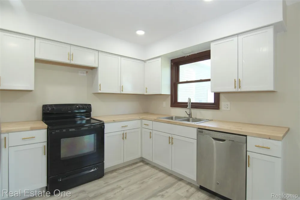 11028 Brimley Road Conway Township, MI 48892