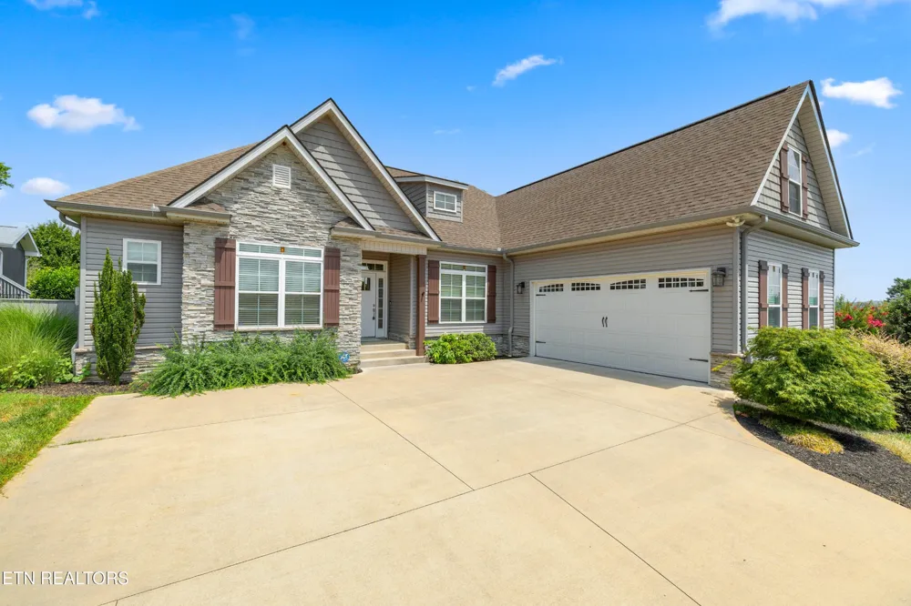 406 Keota Lane Loudon, TN 37774