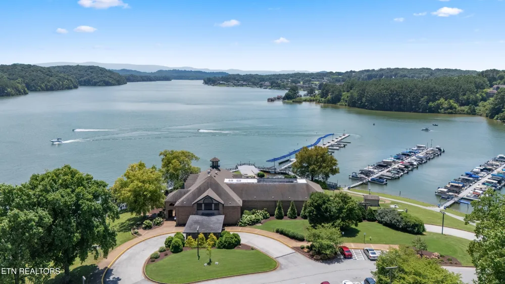 406 Keota Lane Loudon, TN 37774