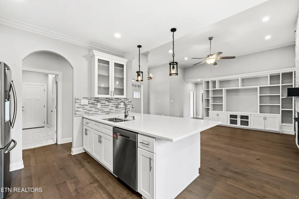 406 Keota Lane Loudon, TN 37774