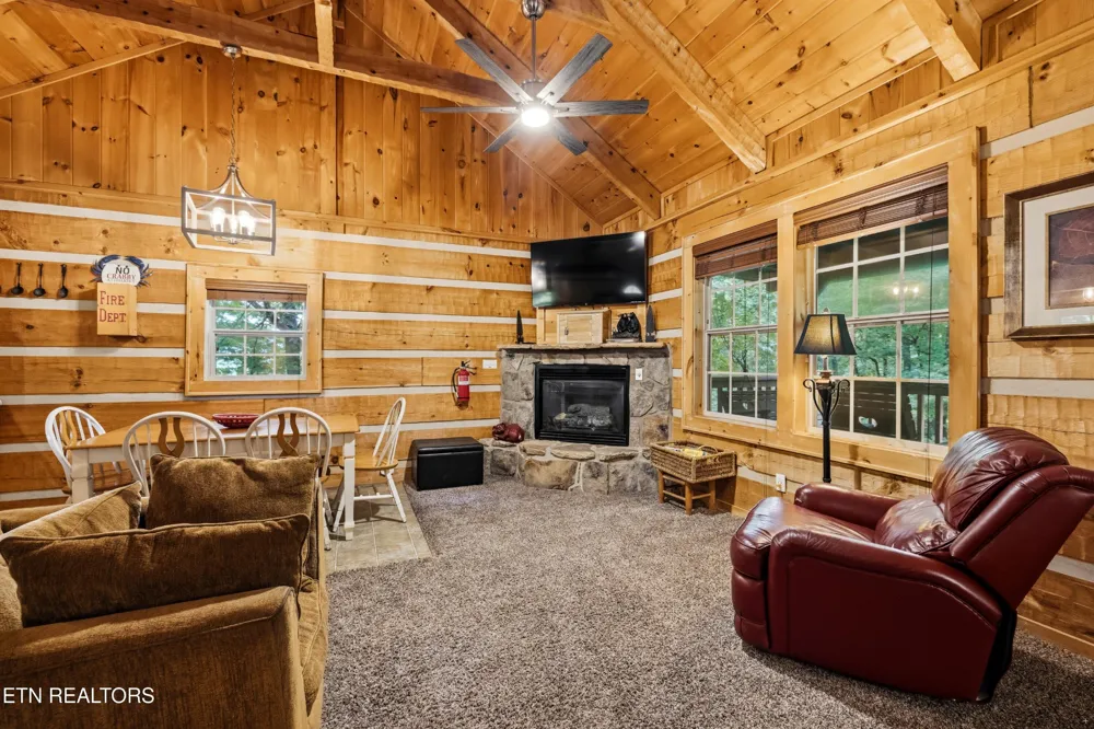 745 Hazy Circle Gatlinburg, TN 37738