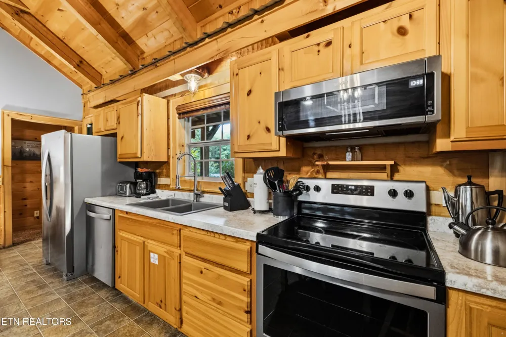 745 Hazy Circle Gatlinburg, TN 37738