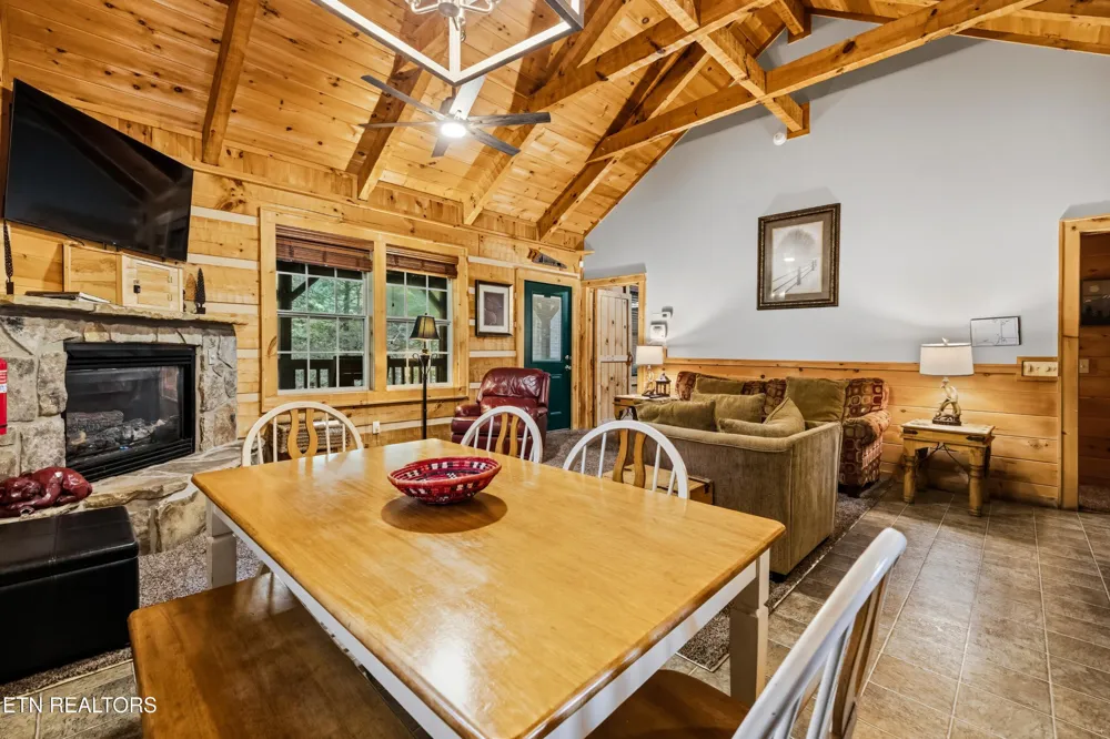 745 Hazy Circle Gatlinburg, TN 37738
