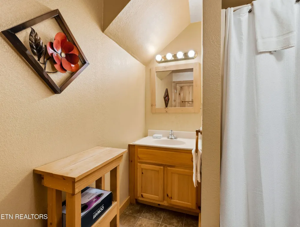 745 Hazy Circle Gatlinburg, TN 37738