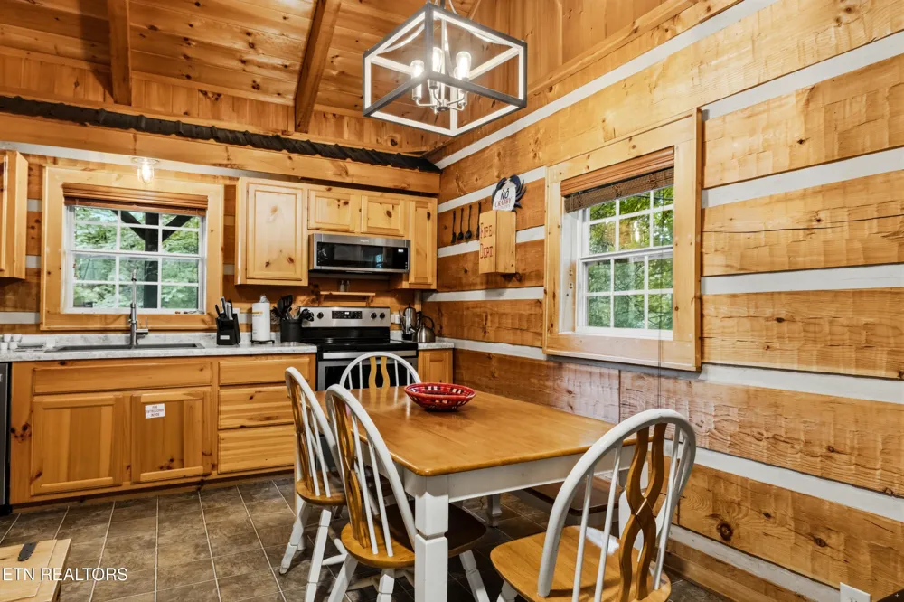 745 Hazy Circle Gatlinburg, TN 37738