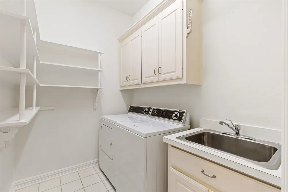 8644 Breakers Point Dallas, TX 75243