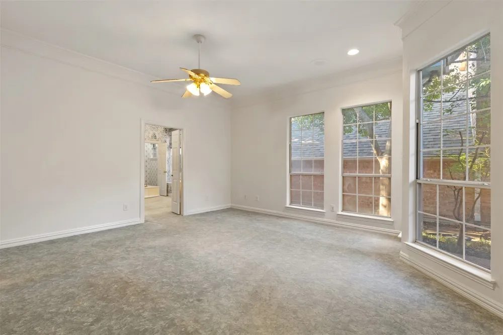 8644 Breakers Point Dallas, TX 75243