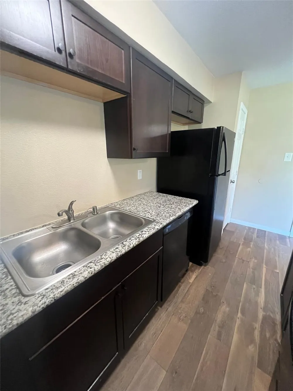 704 Ave B #5 La Marque, TX 77568