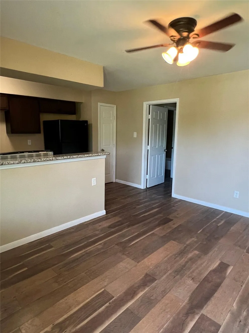 704 Ave B #5 La Marque, TX 77568