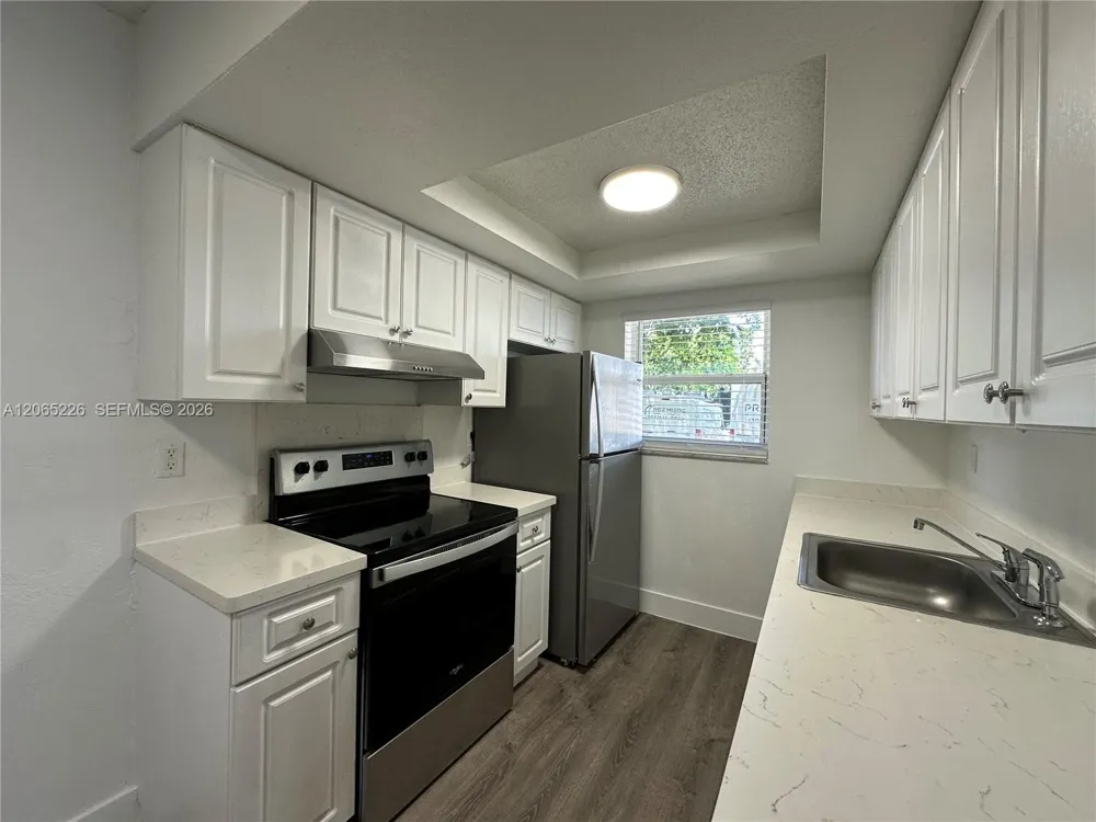 3660 NE 11th Ave #4 Oakland Park, FL 33334