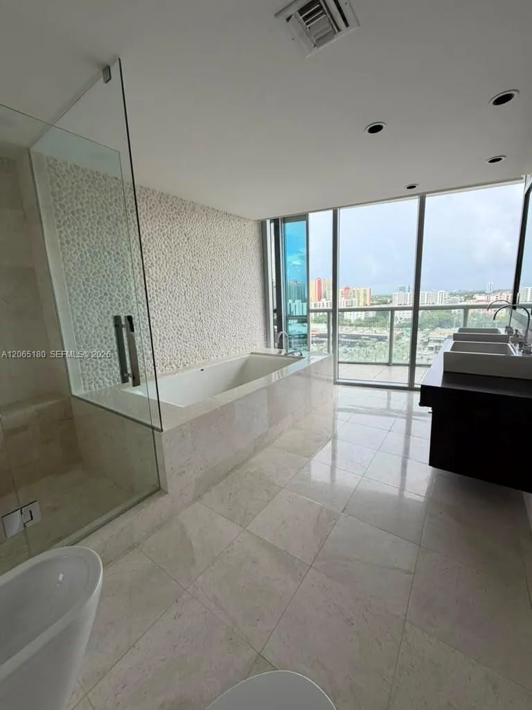 17121 Collins Ave #1208 Sunny Isles Beach, FL 33160