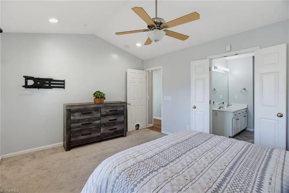3701 Woodpark Drive High Point, NC 27282